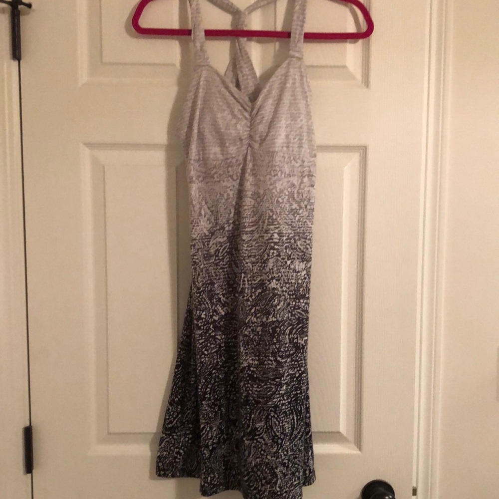 Women’s sleeveless athleisure dress. Size S.